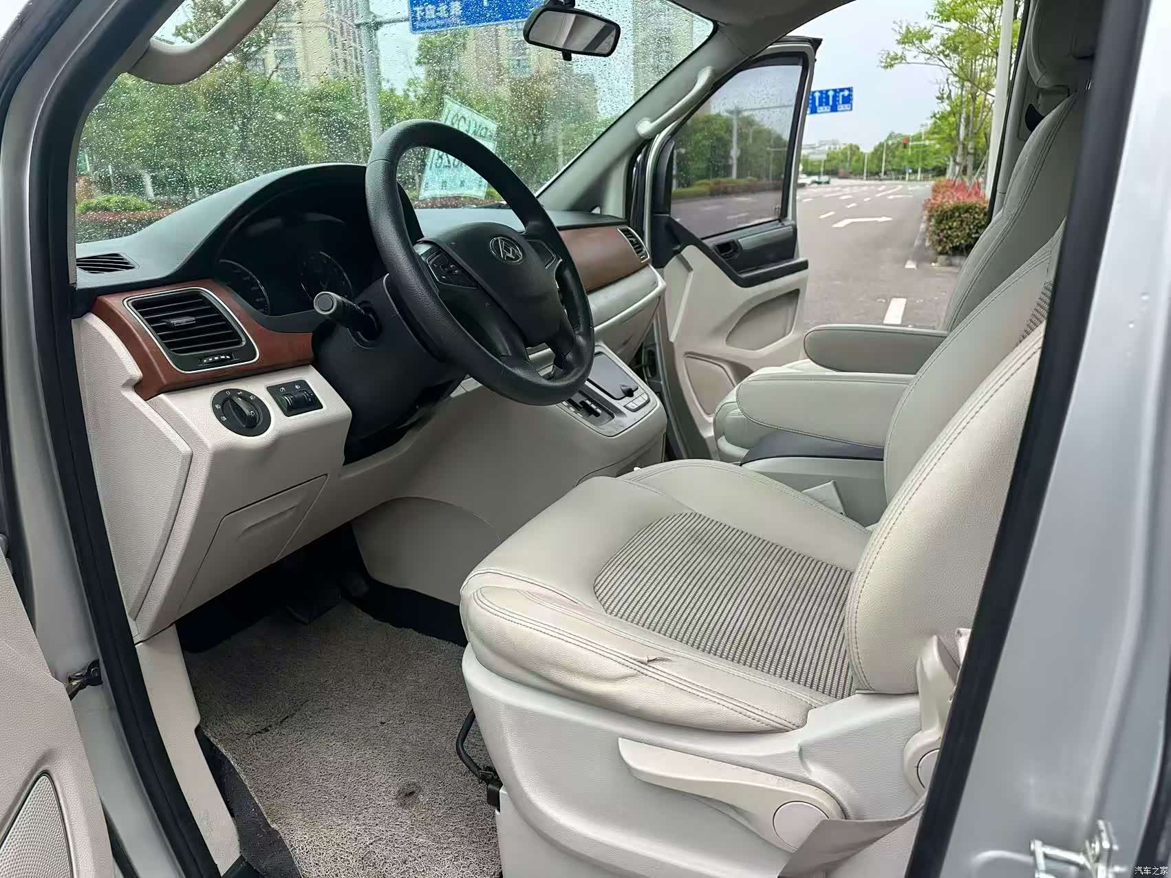 Maxus G10, 2016 8
