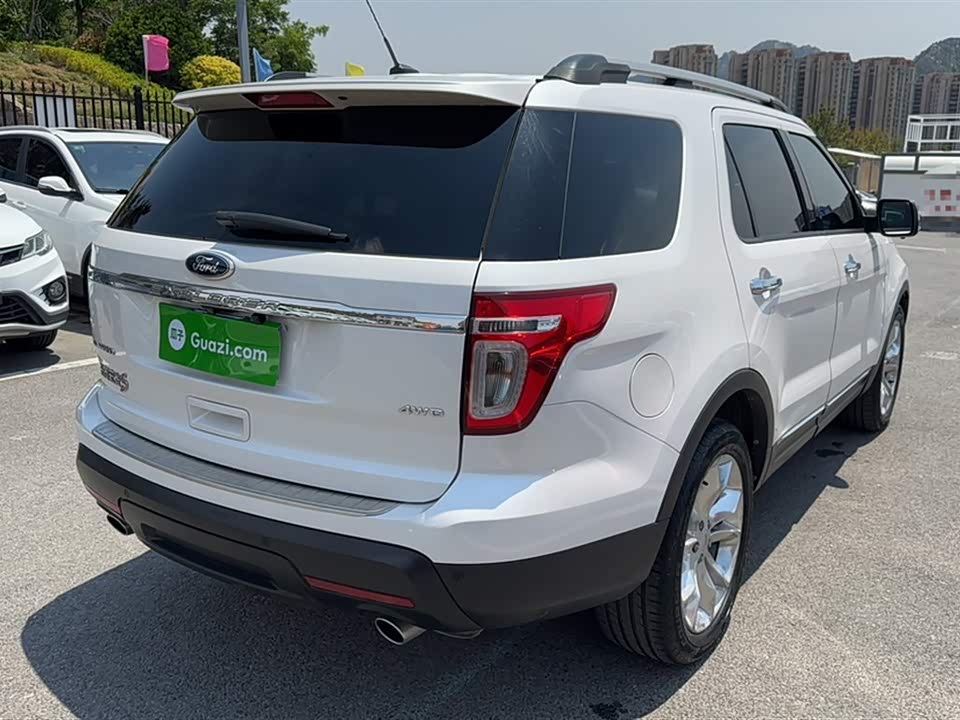 Ford Explorer Ford Explorer