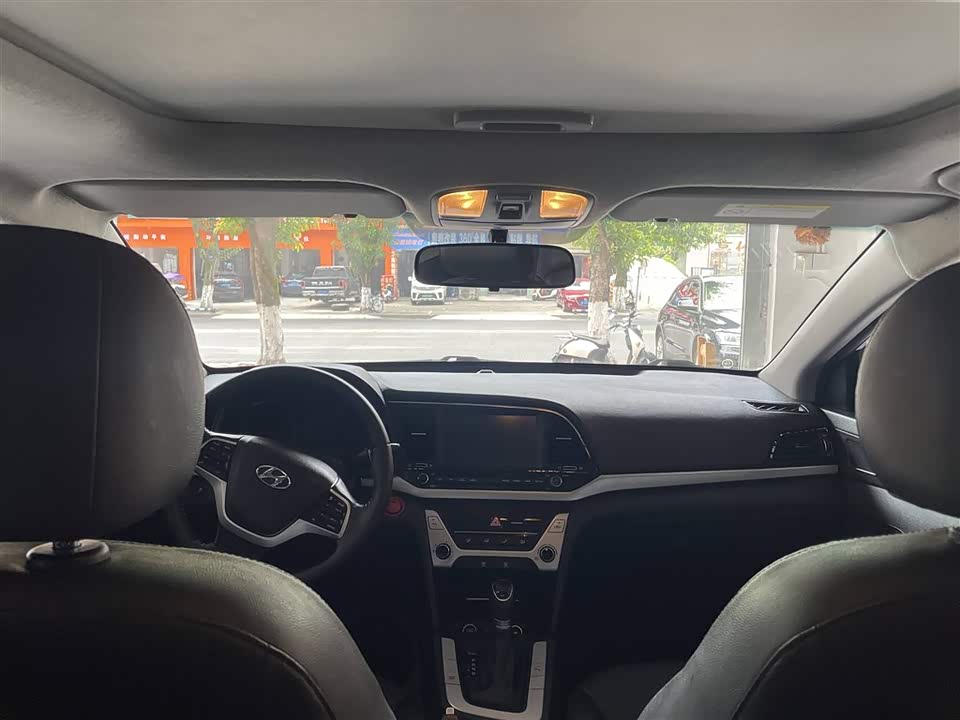 Hyundai Lead