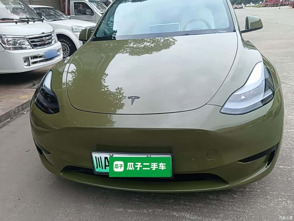 Tesla Model Y, 2023 3