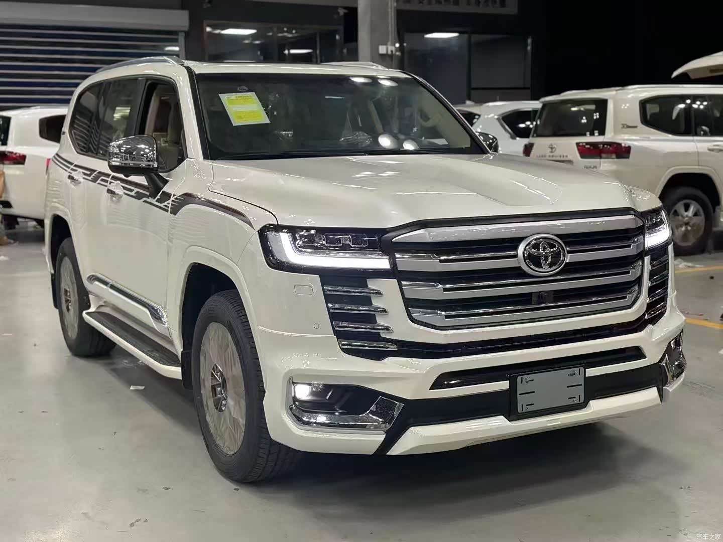 Toyota Land Cruiser, 2025 3