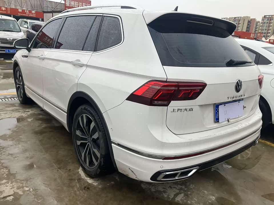 Volkswagen Tiguan L Volkswagen Tiguan L