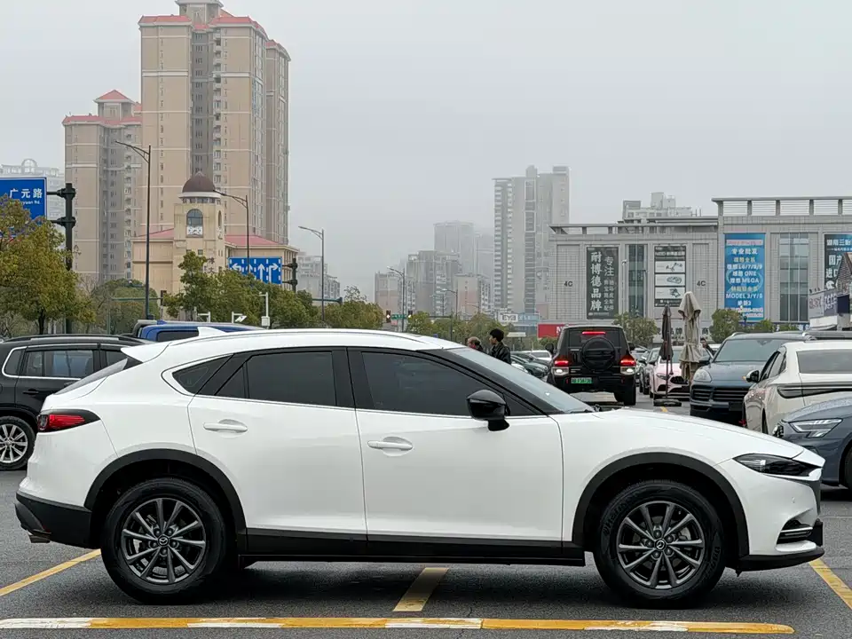 Mazda CX-4