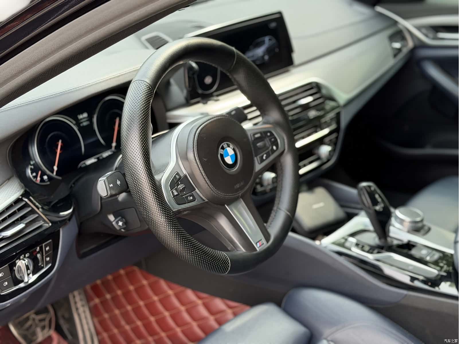 BMW 5 Series, 2018 все фото