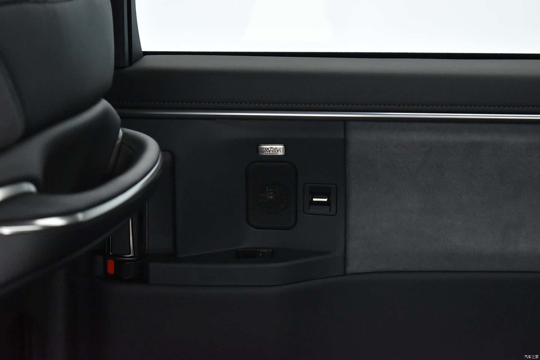 Lexus LM, 2026 19