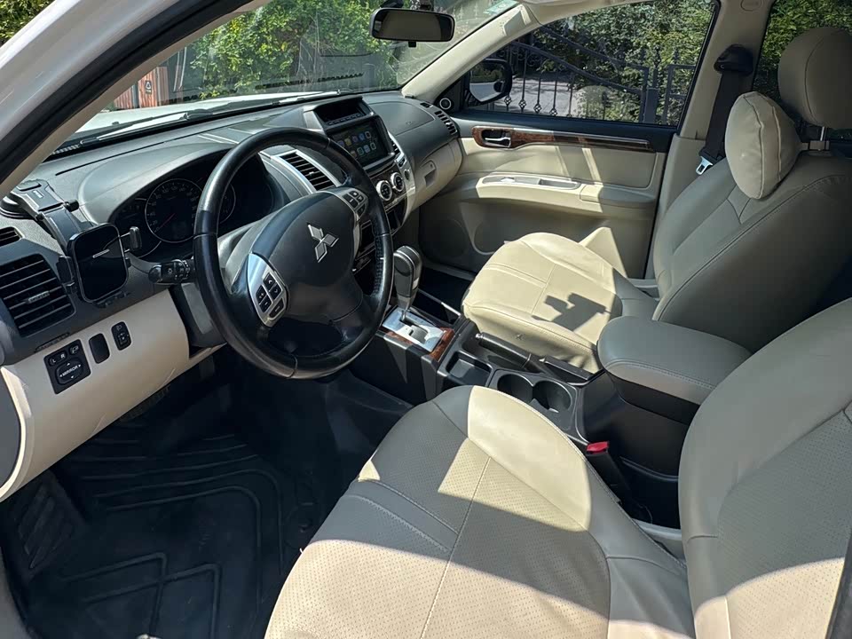 Mitsubishi Pajero Jinchang Mitsubishi Pajero Jinchang