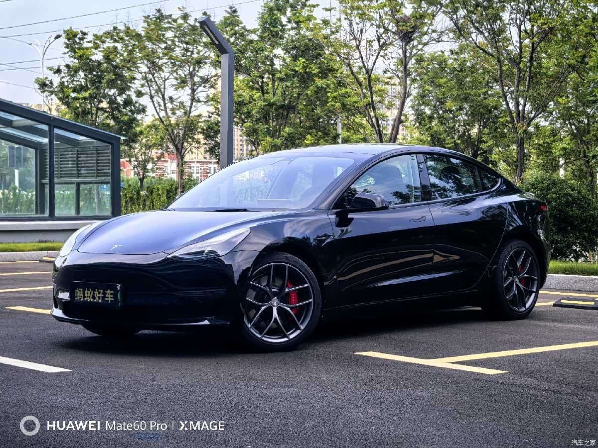 Tesla Model 3, 2022 1
