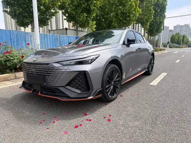 Changan UNI-V 2024 — купить из Китая под заказ