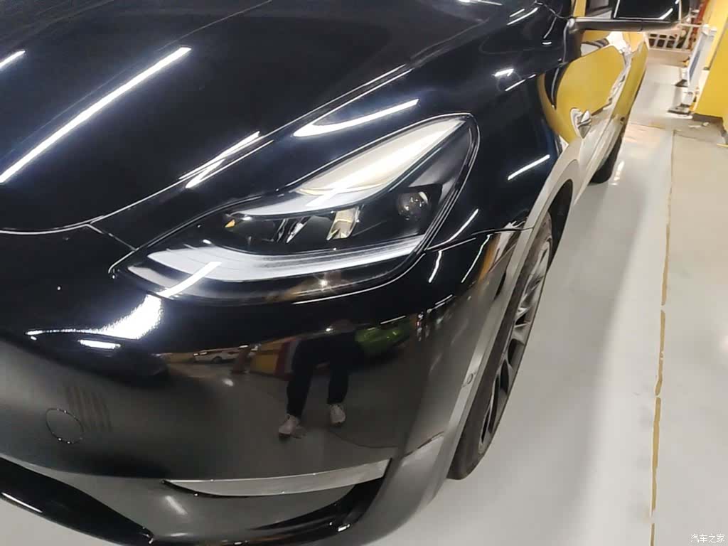 Tesla Model Y, 2024 24