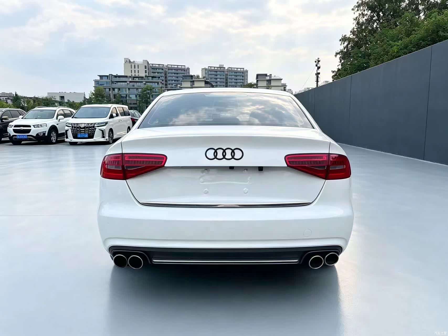 Audi A4L, 2015 все фото