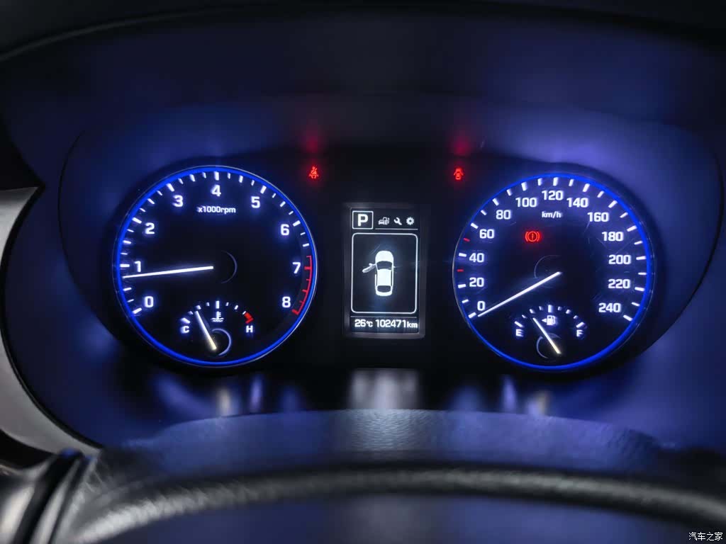 Hyundai GLS, 2016 12