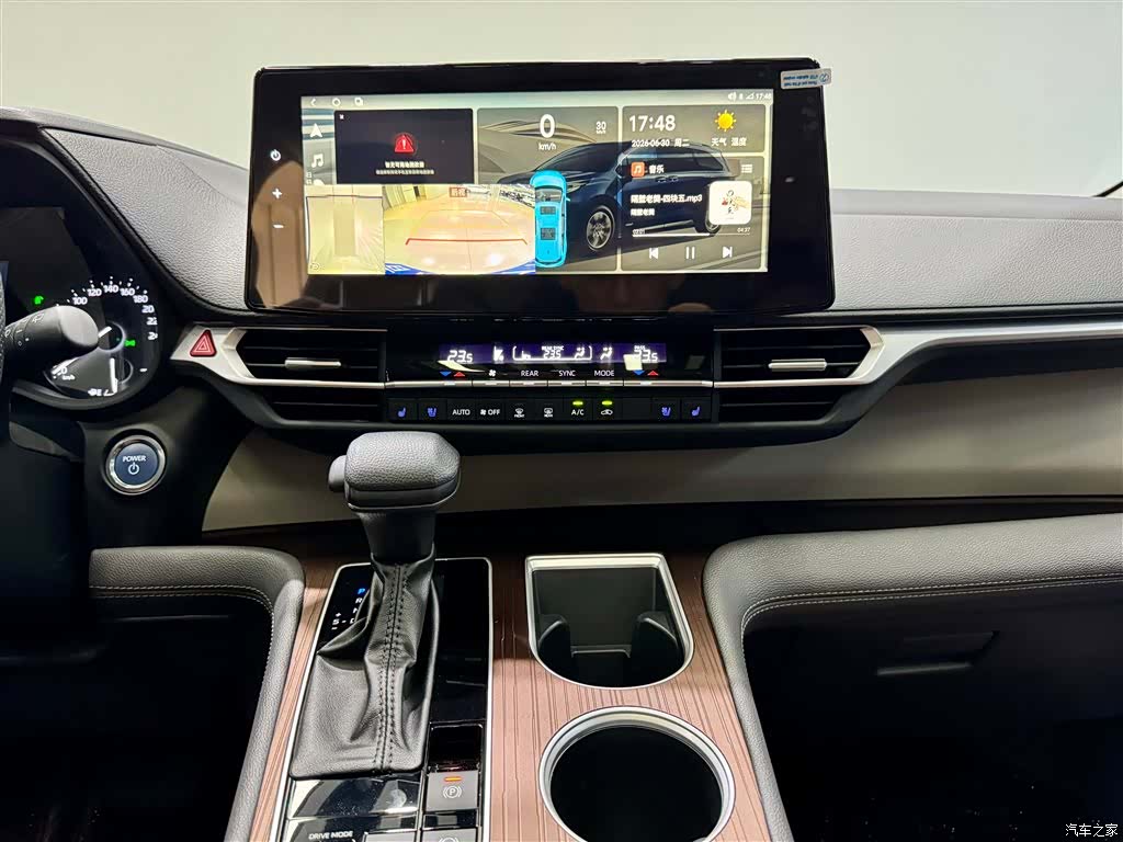 Toyota Sienna, 2023 27