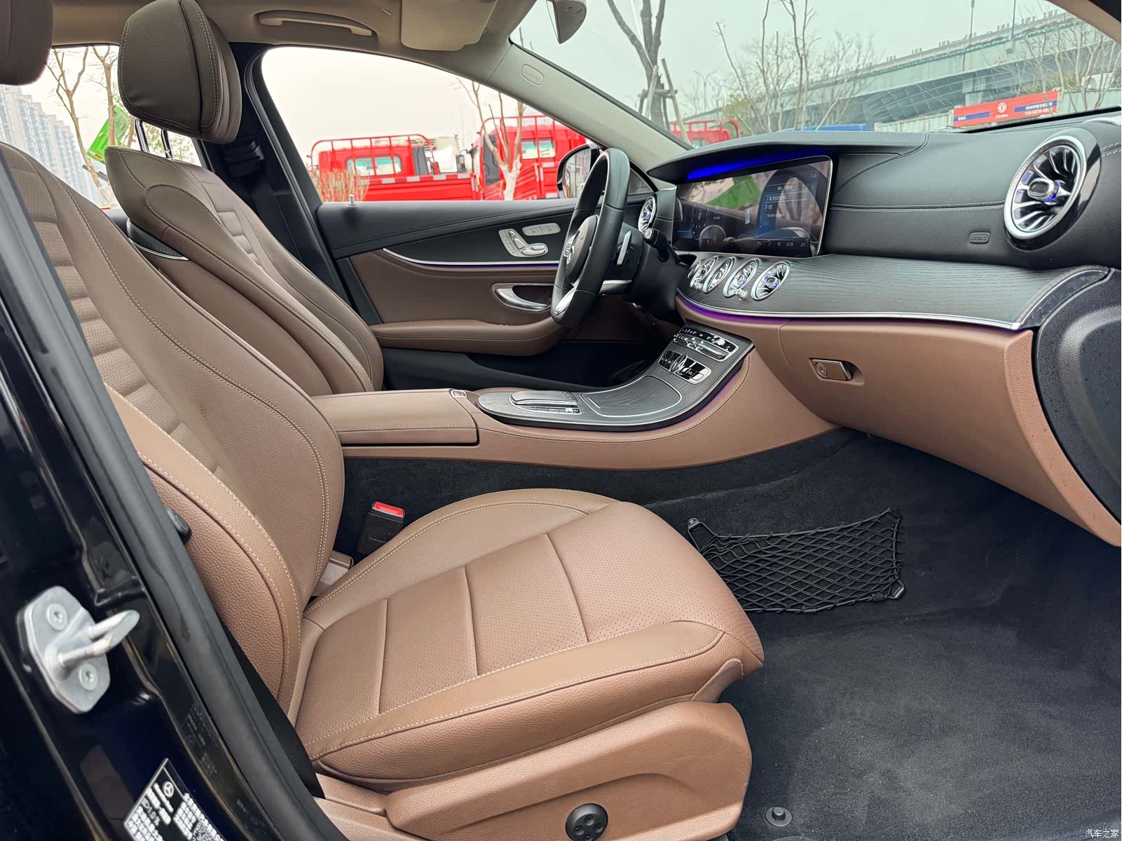 Mercedes-Benz E-Class, 2020 24