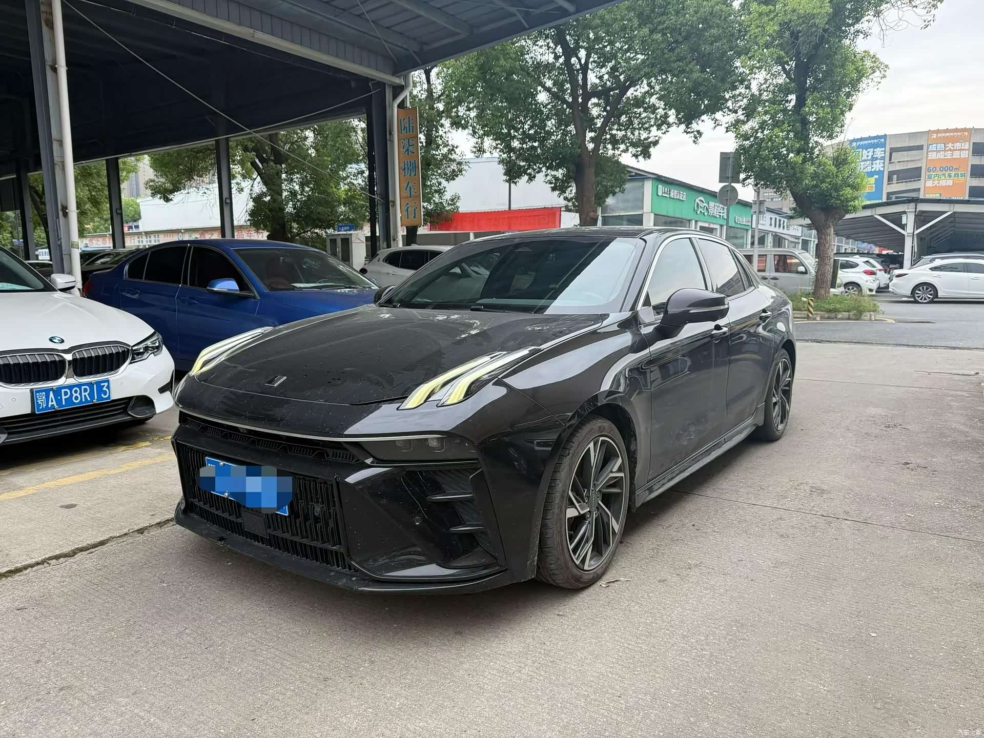 Lynk & Co 02