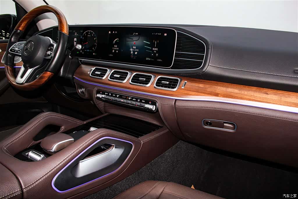 Mercedes-Benz GLS, 2024 24
