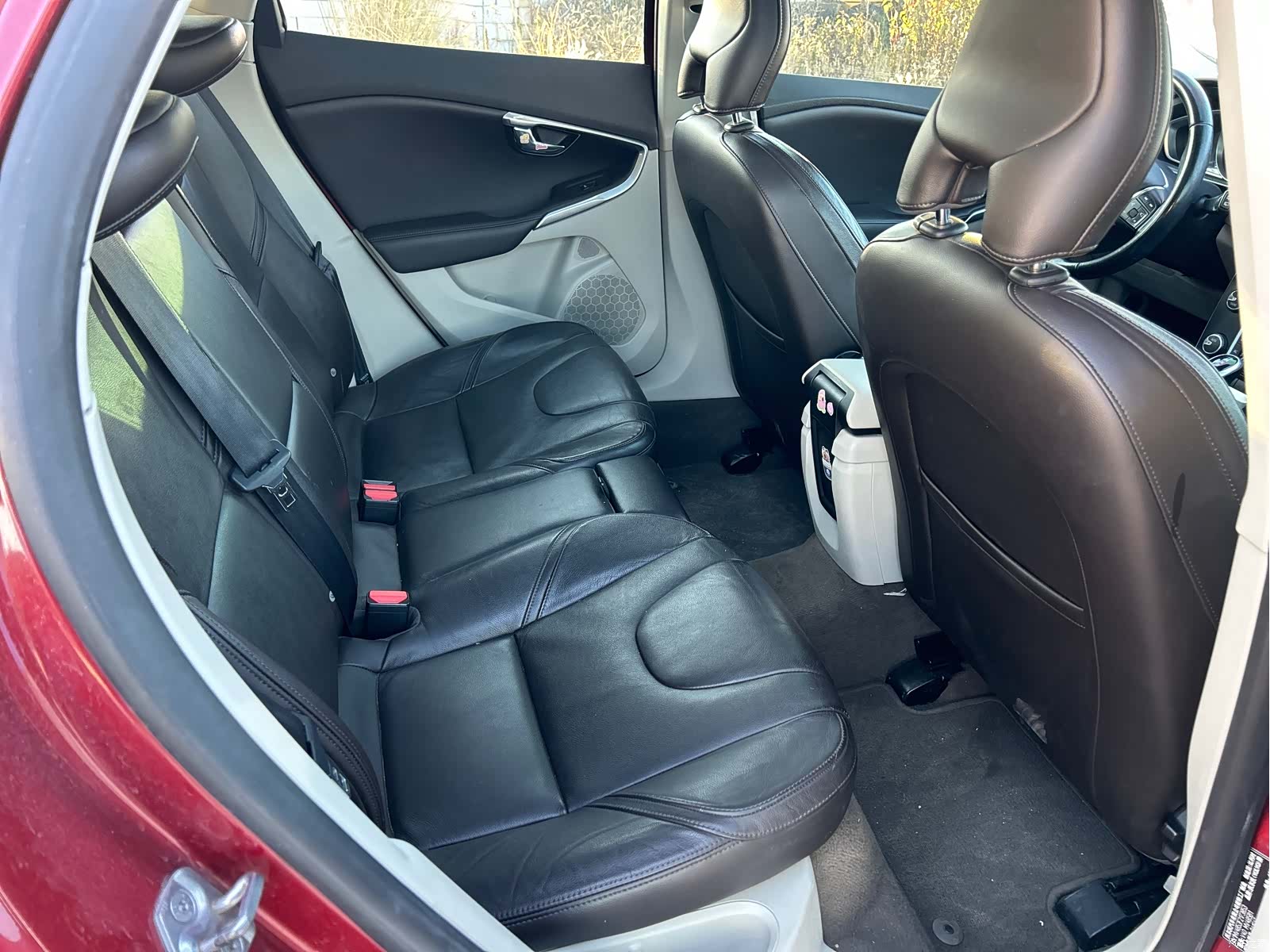 Volvo V40, 2015 39