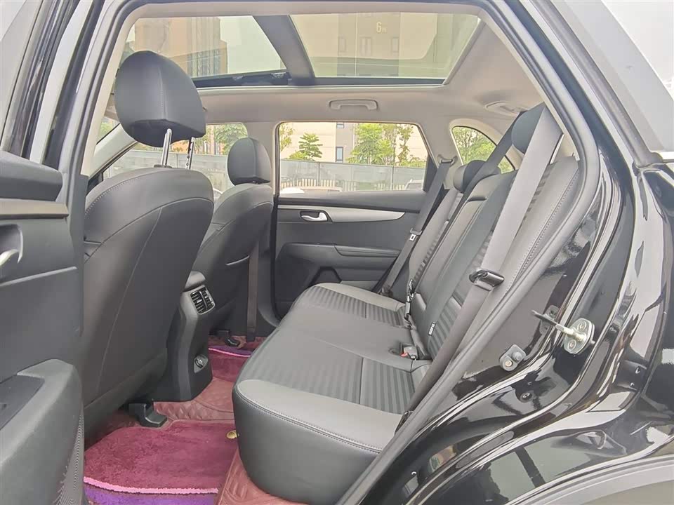 Kia Smart running