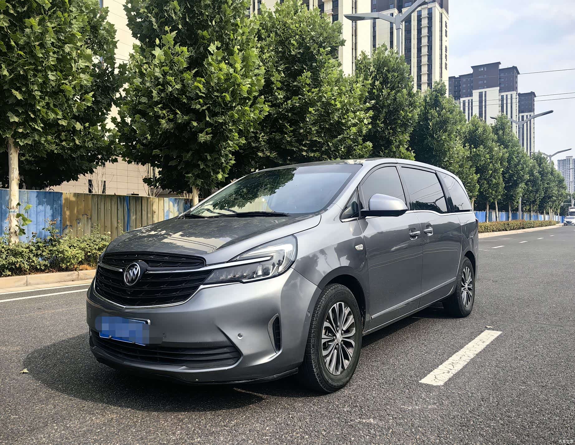 Buick GL8, 2020 1