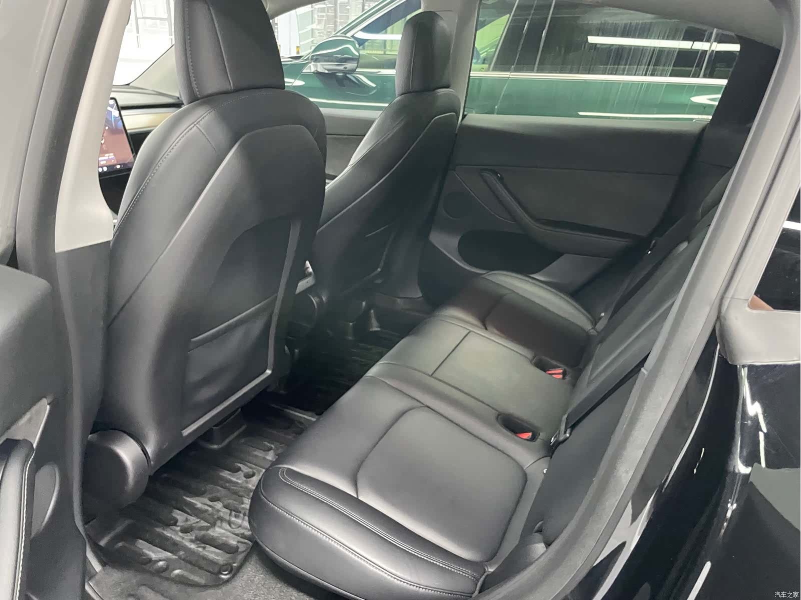 Tesla Model Y, 2022 7