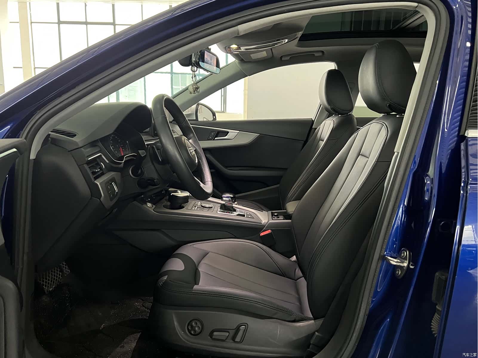 Audi A4L, 2018 8