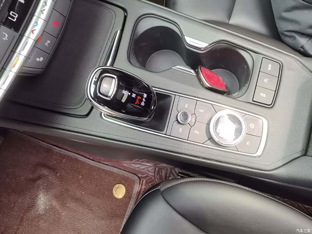 Cadillac XT4, 2021 14