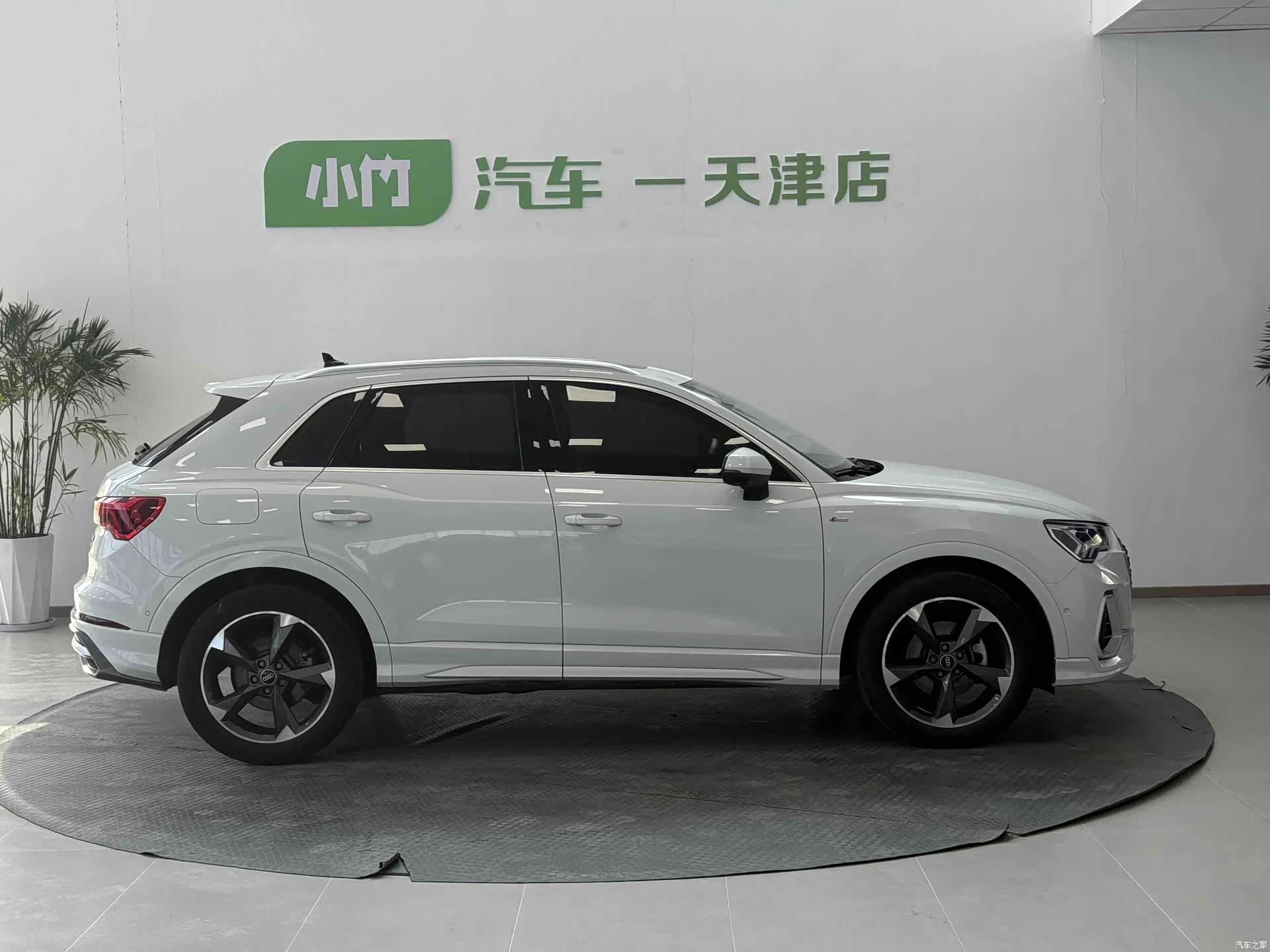 Audi Q3, 2022 6