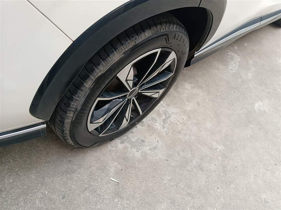 Roewe RX5 New energy