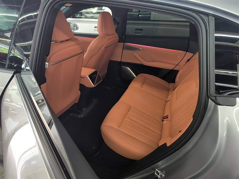 NIO L60 NIO L60