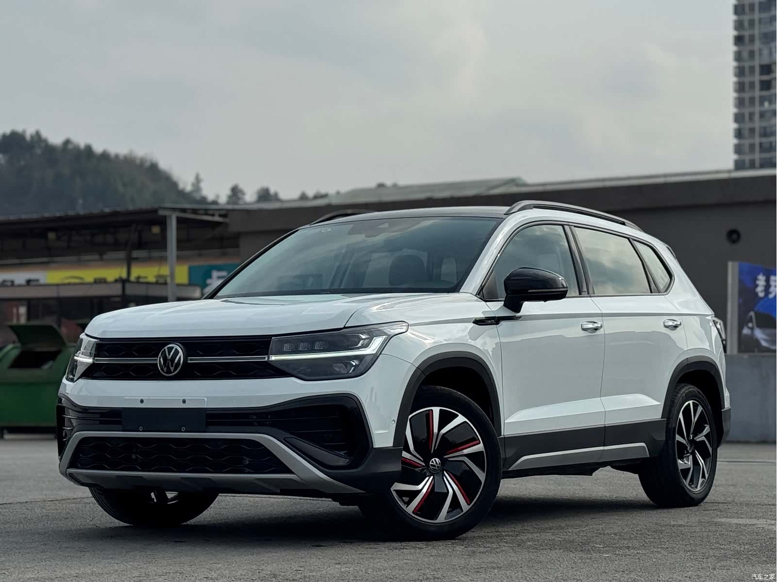 Volkswagen Tharu