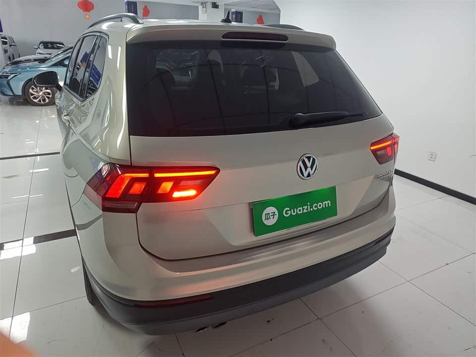 Volkswagen Tiguan L