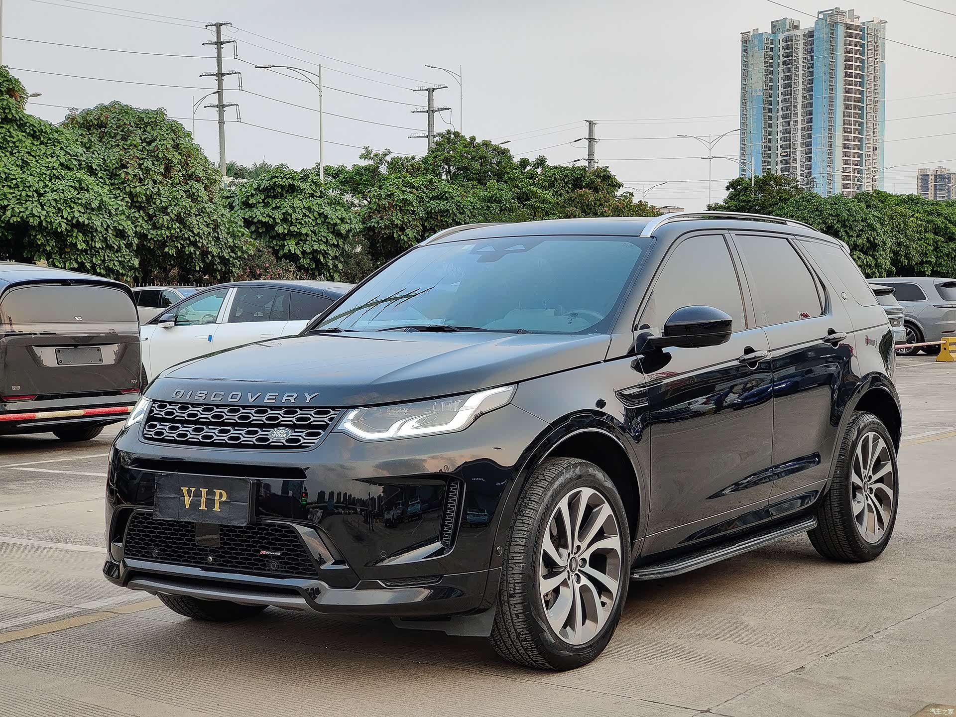 Land Rover Discovery, 2023 1