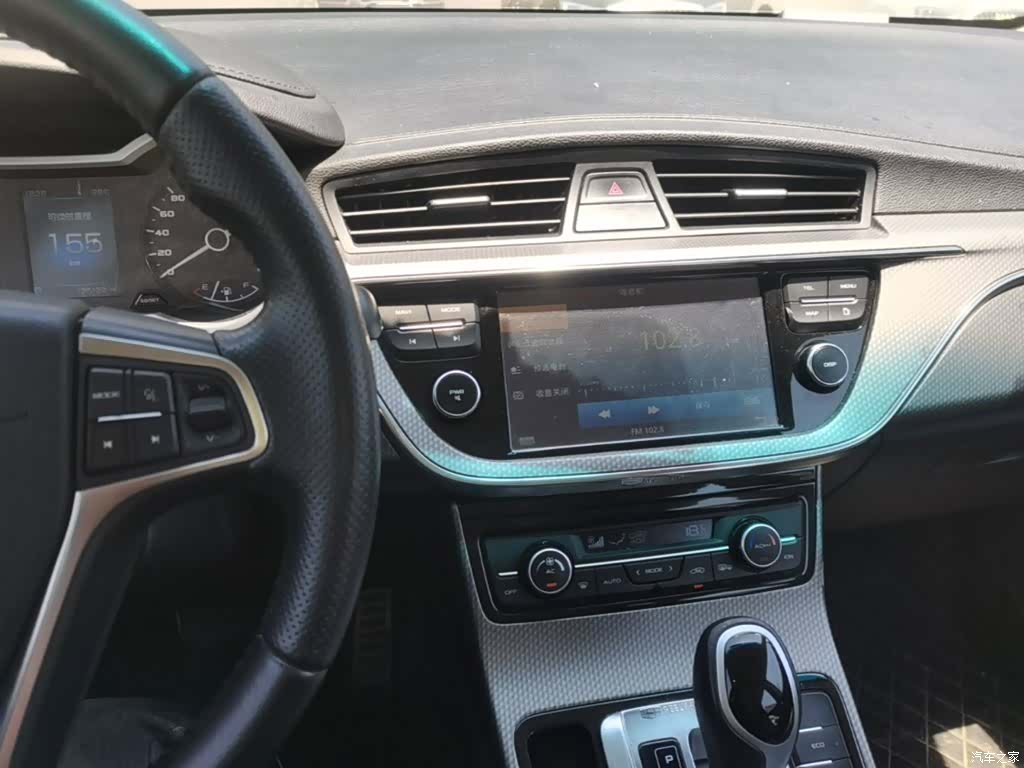 Geely Emgrand, 2017 9