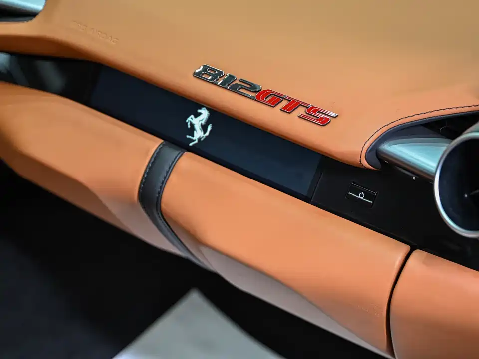 Ferrari 812