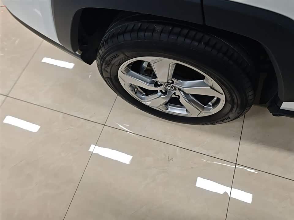 Toyota RAV4 Rongfang