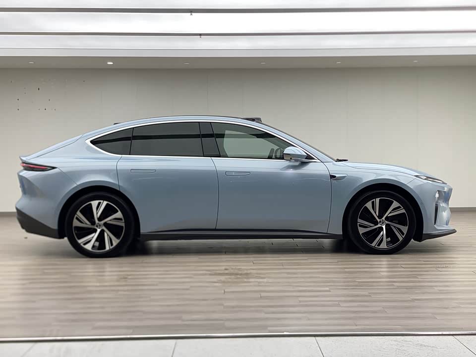 NIO ET5 NIO ET5