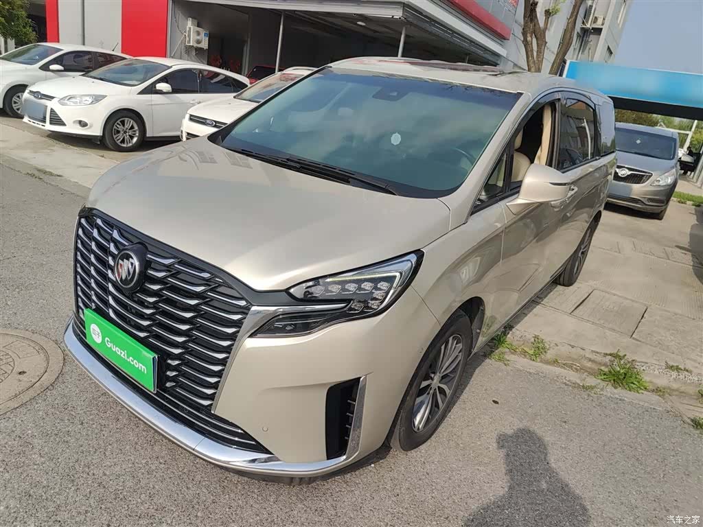 Buick GL8, 2022 1