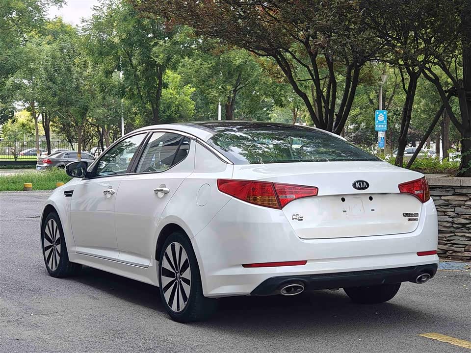 Kia K5 Kia K5