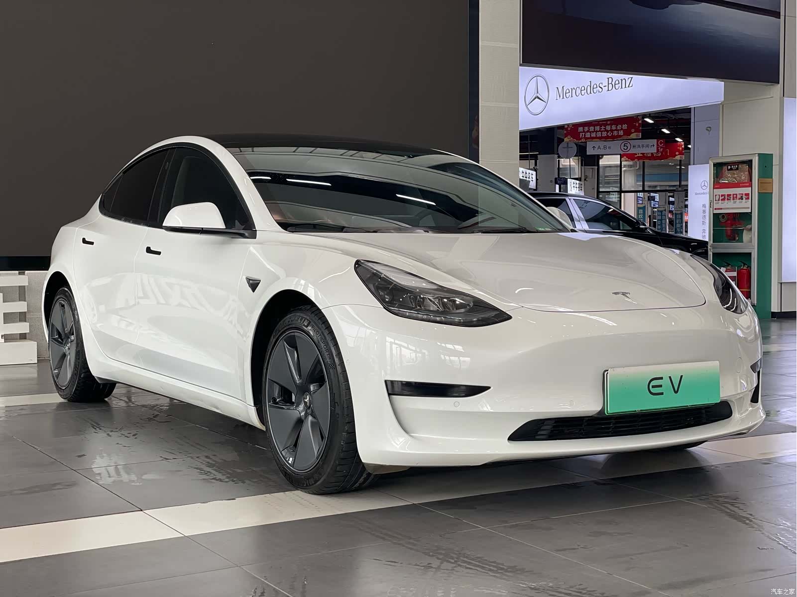 Tesla Model 3, 2022 3