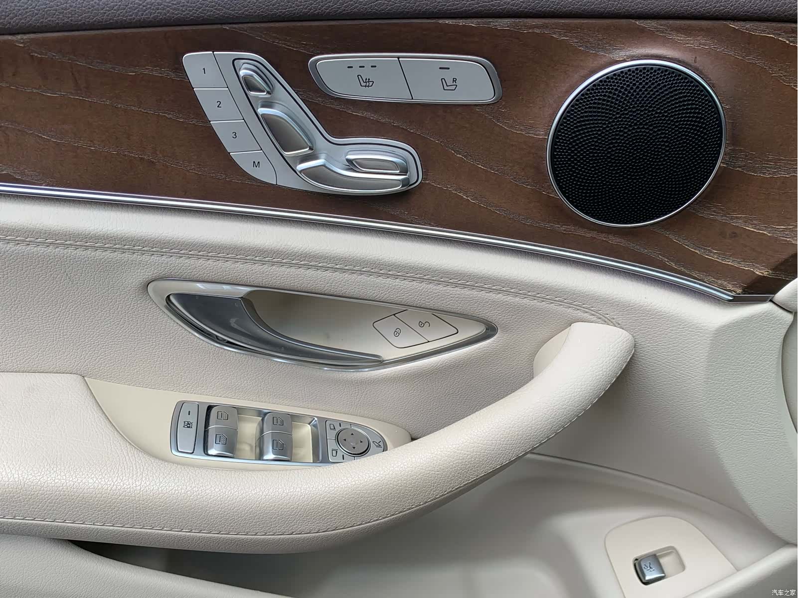 Mercedes-Benz E-Class, 2017 21