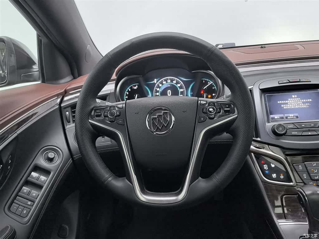 Buick LaCrosse, 2015 11