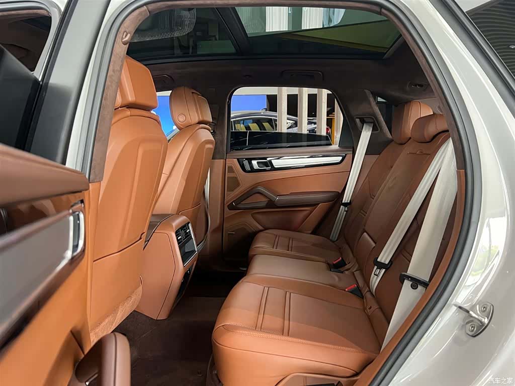 Porsche Cayenne, 2023 3