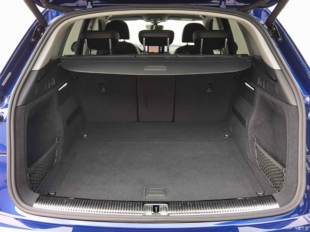 Audi Q5L, 2019 9