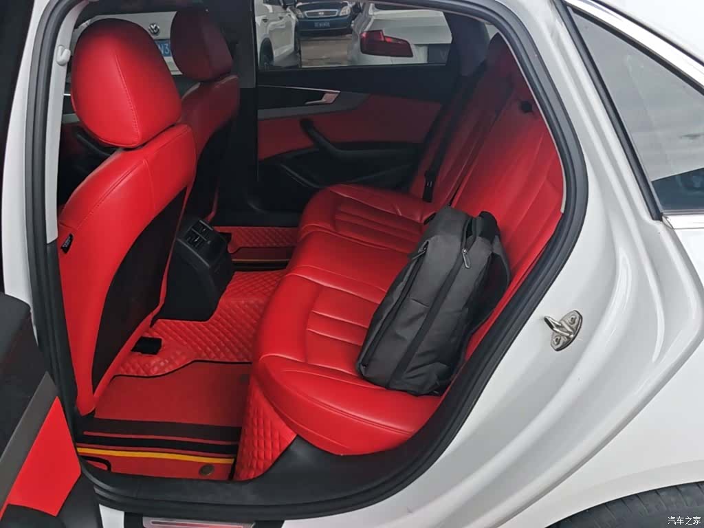Audi A4L, 2019 17