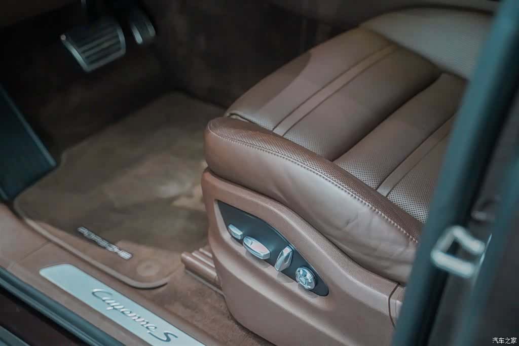 Porsche Cayenne, 2019 9