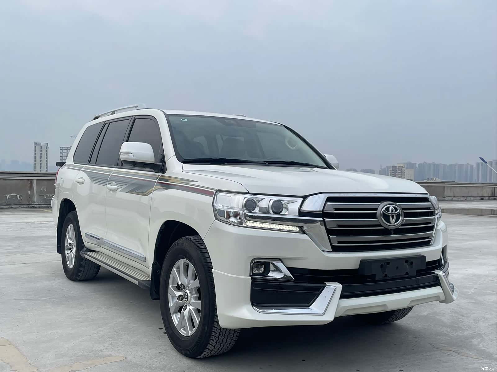 Toyota Land Cruiser, 2020 3