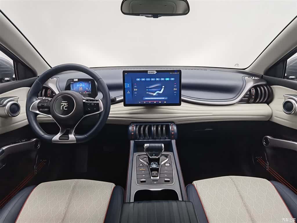 BYD Yuan, 2022 все фото