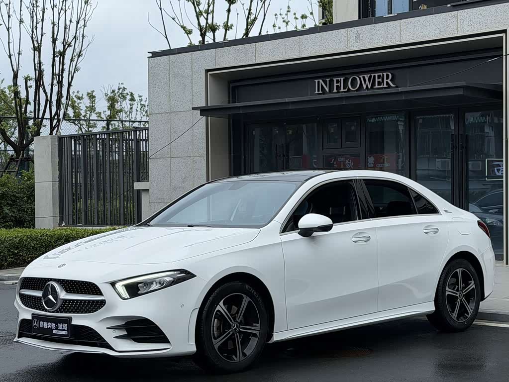 Mercedes-Benz A-Class A 2023 A 200 L Fashion