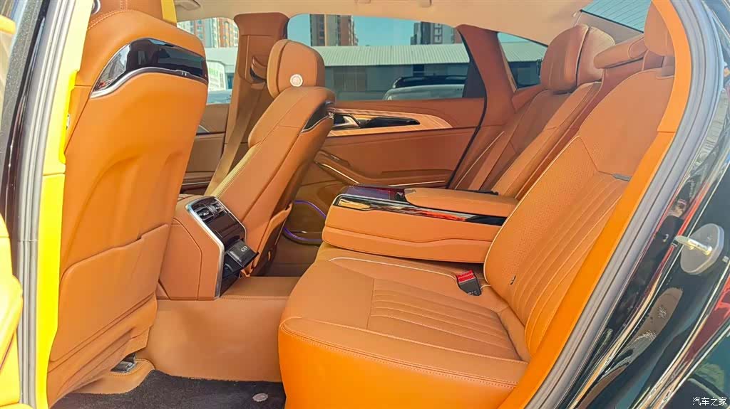 Hongqi H9, 2021 11