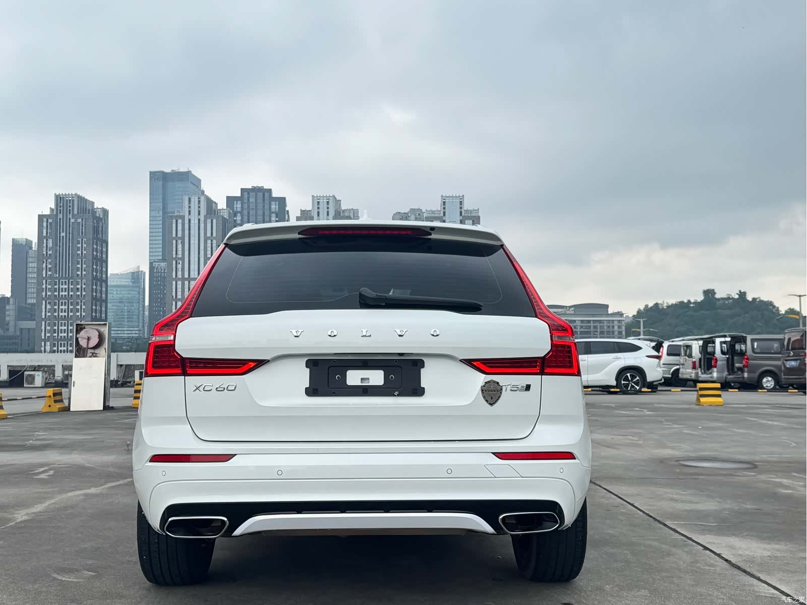 Volvo XC60, 2018 13