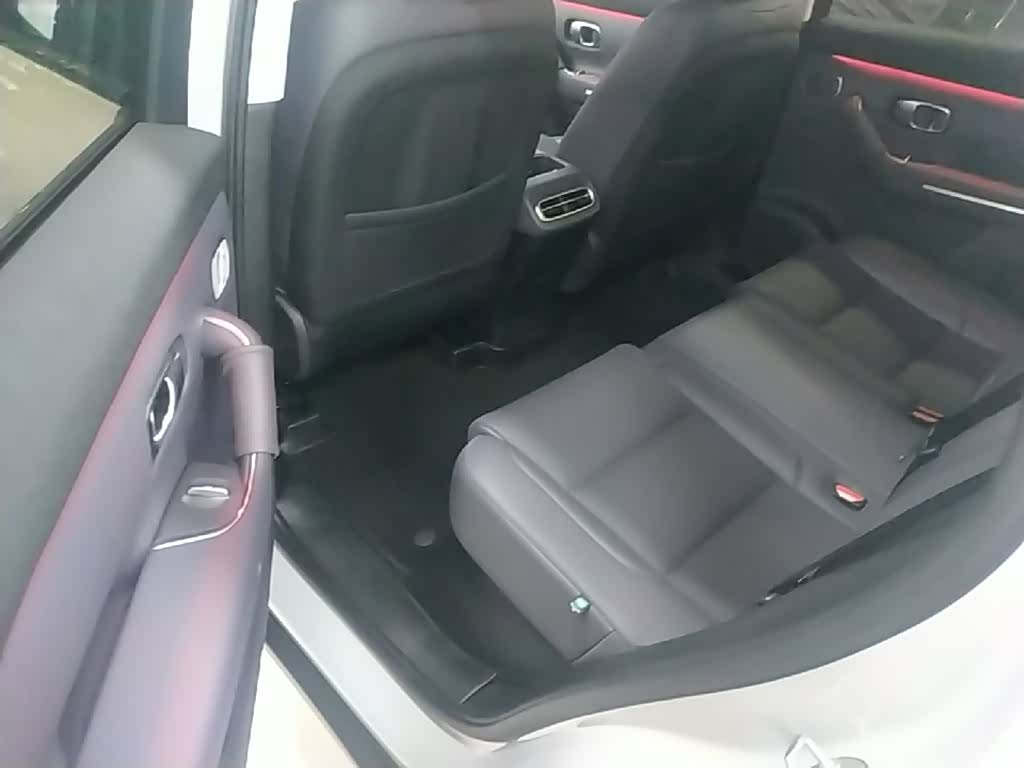 Leapmotor C10, 2025 17